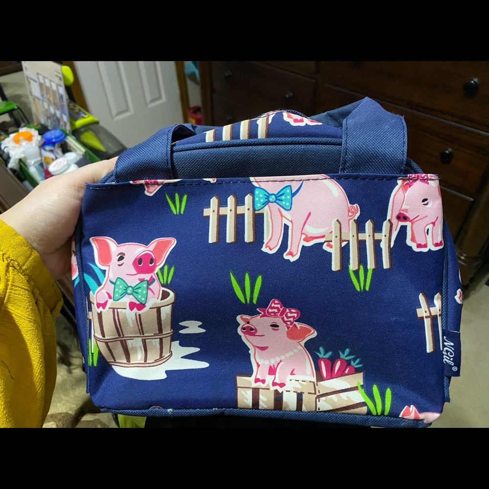 Ngil insulated lunch box